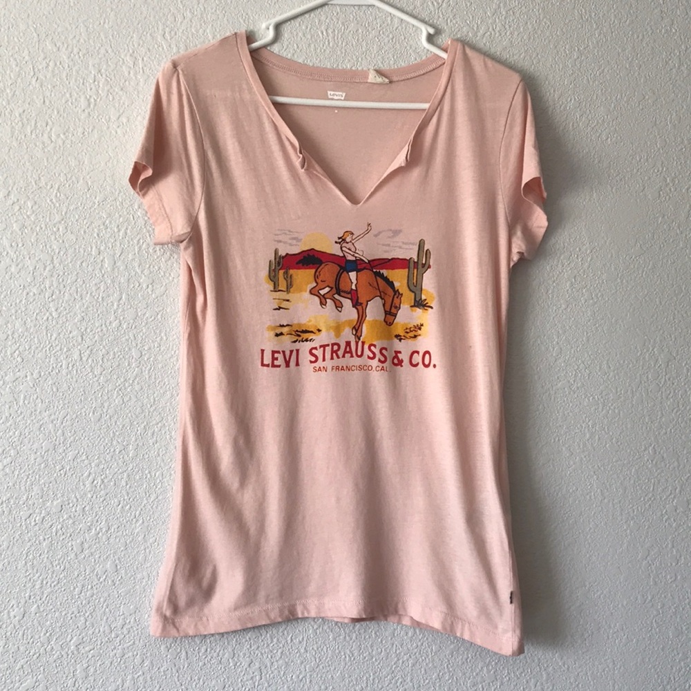 Levi’s cowgirl tee